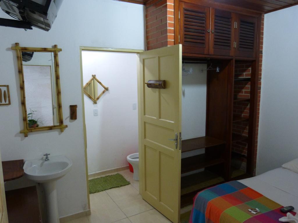 Suites O Flautista Ubatuba Chambre photo